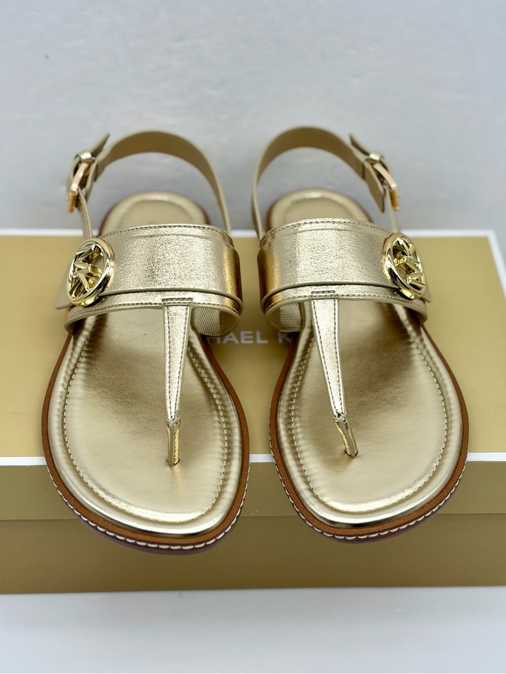 Michael Kors Metallic Gold Logo Thong Sandals - Picture 3 of 8
